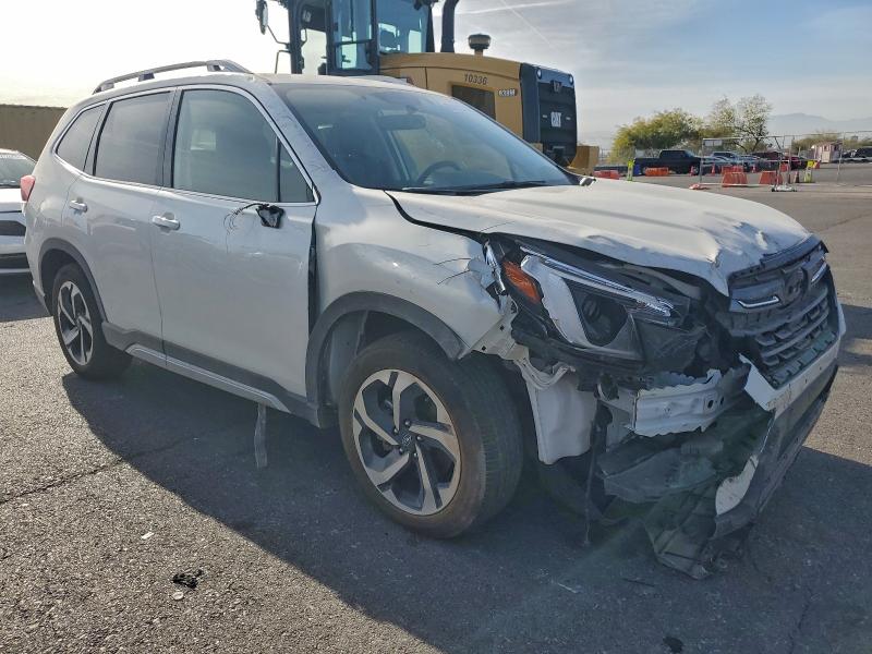 Фото 4 - SUBARU FORESTER