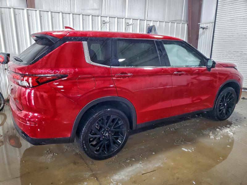 Фото 3 - MITSUBISHI OUTLANDER