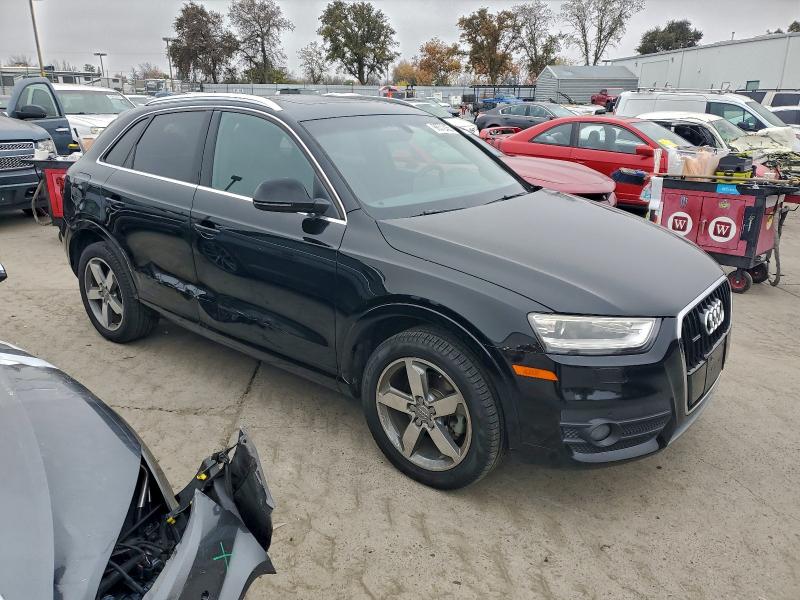 Фото 4 - AUDI Q3