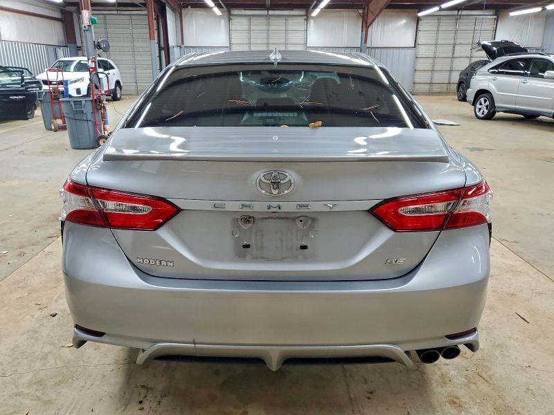 Фото 6 - TOYOTA CAMRY