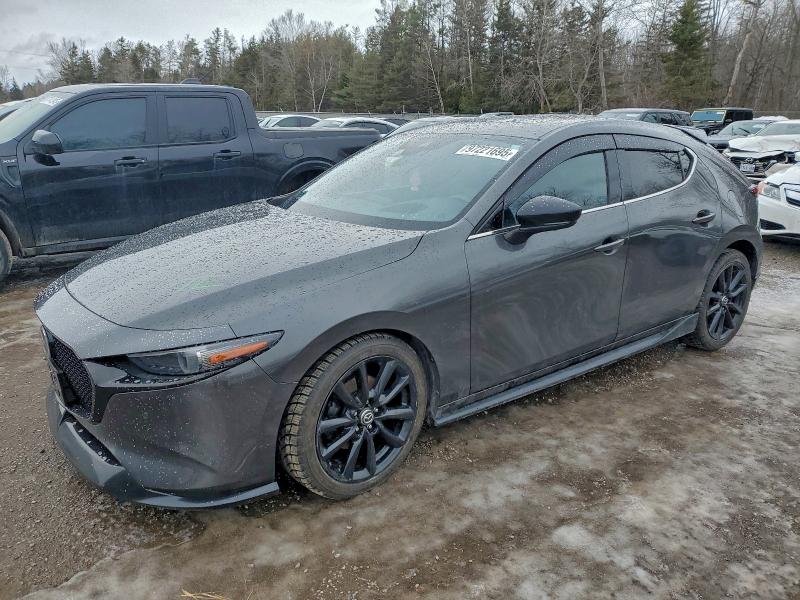 Фото 1 - MAZDA 3