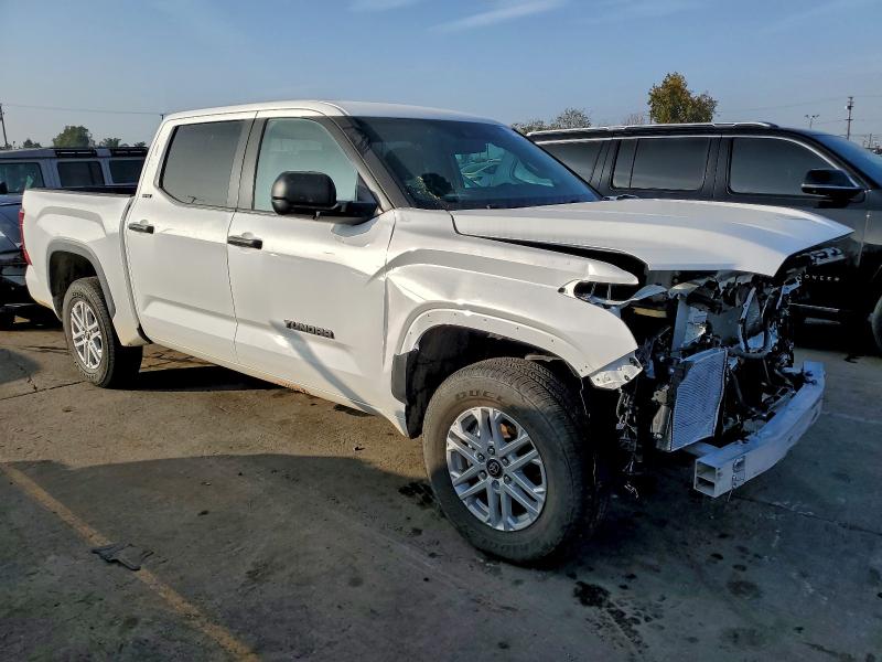 Фото 4 - TOYOTA TUNDRA