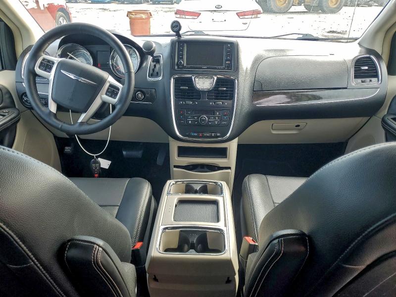 CHRYSLER MINIVAN 2016 VIN 2C4RC1CG0GR215519