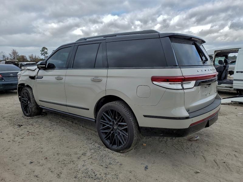 Фото 2 - LINCOLN NAVIGATOR