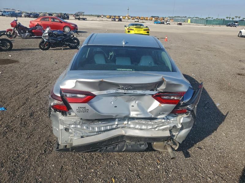 Фото 6 - TOYOTA CAMRY