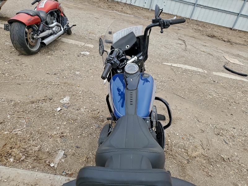 HARLEY-DAVIDSON FLHCS 2023