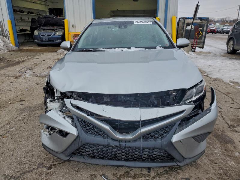 Фото 5 - TOYOTA CAMRY