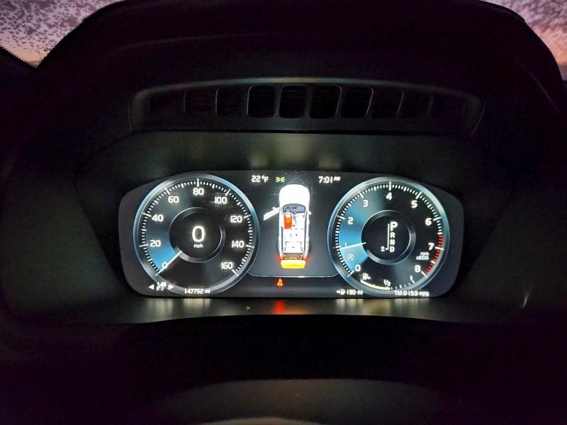 Фото 9 - VOLVO XC90