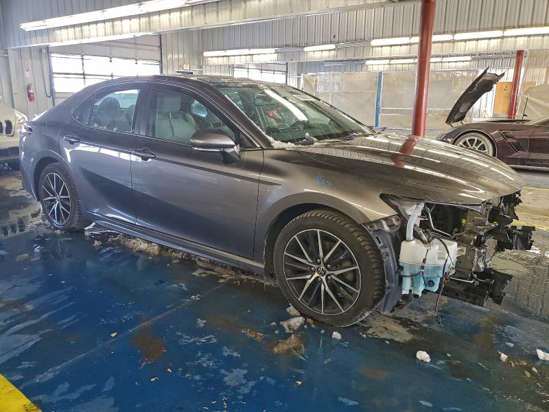 Фото 4 - TOYOTA CAMRY