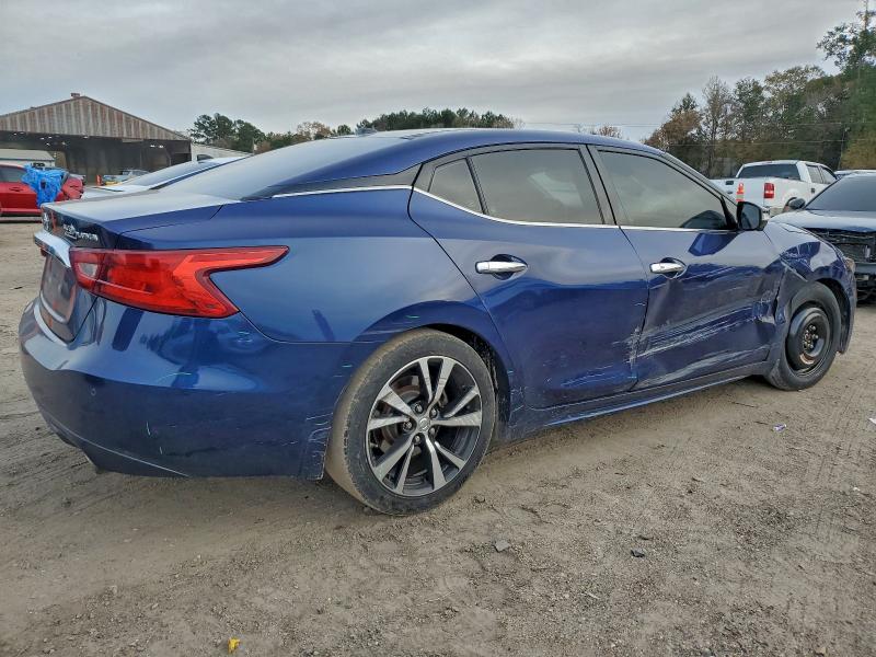 Фото 3 - NISSAN MAXIMA