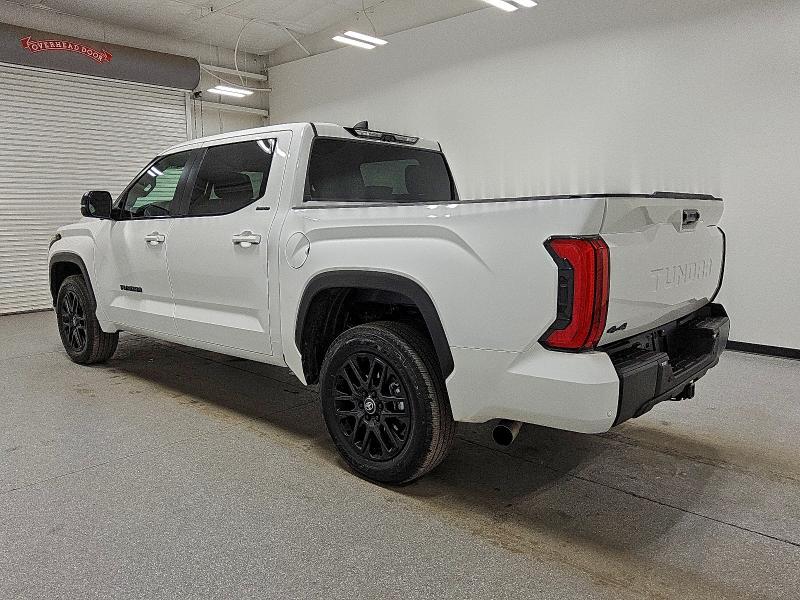 Фото 2 - TOYOTA TUNDRA