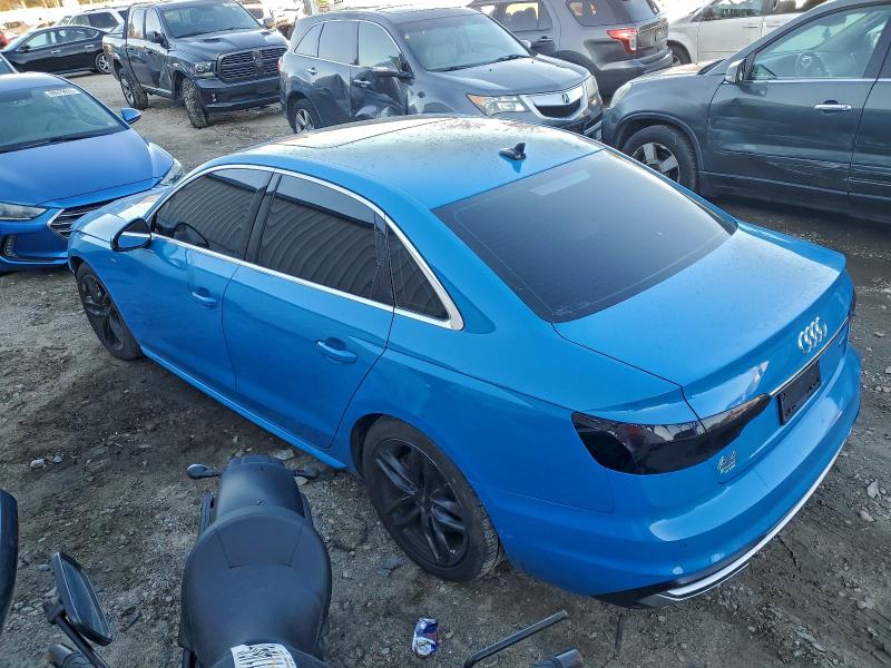 Фото 2 - AUDI A4