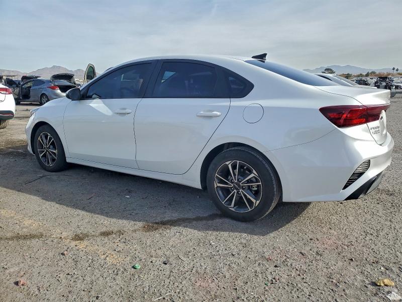 Фото 2 - KIA FORTE