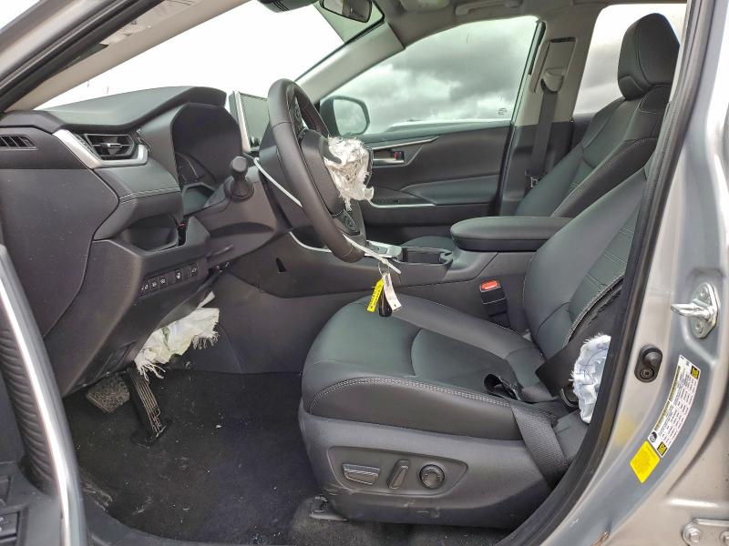 Фото 7 - TOYOTA RAV4