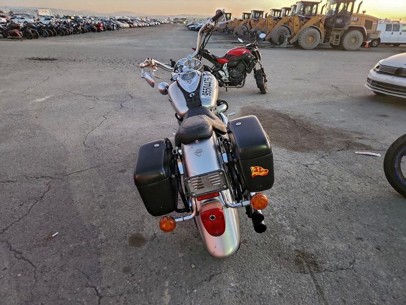 YAMAHA XV1600 AT 2003