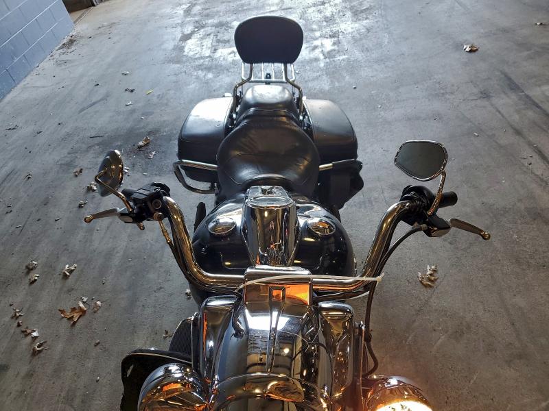 HARLEY-DAVIDSON FL 2013