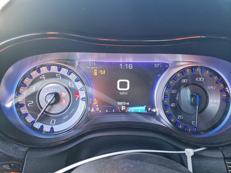 Фото 9 - CHRYSLER 300