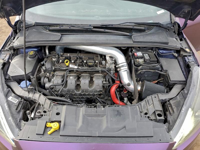 Фото 11 - FORD FOCUS