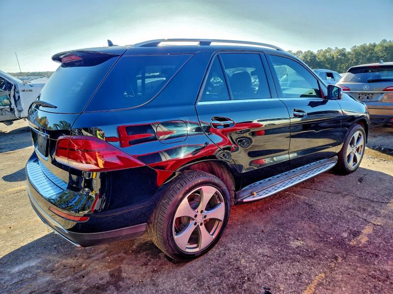 Фото 3 - MERCEDES-BENZ GLE-CLASS