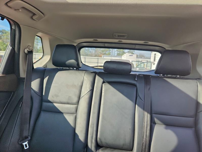 Фото 10 - NISSAN ROGUE