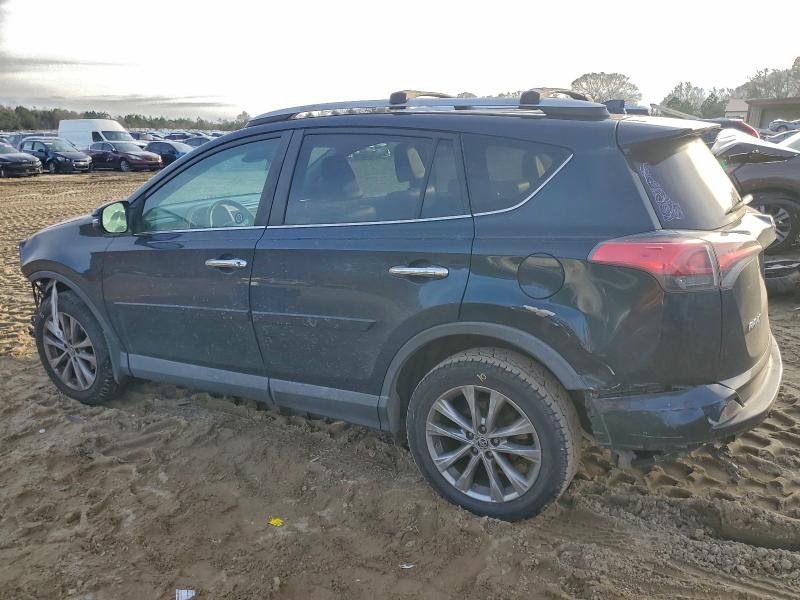 Фото 2 - TOYOTA RAV4