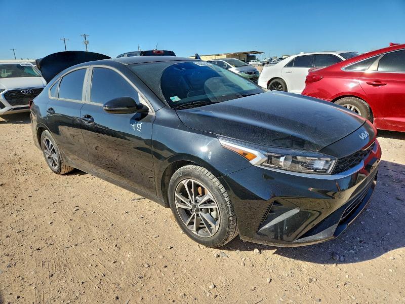 Фото 4 - KIA FORTE