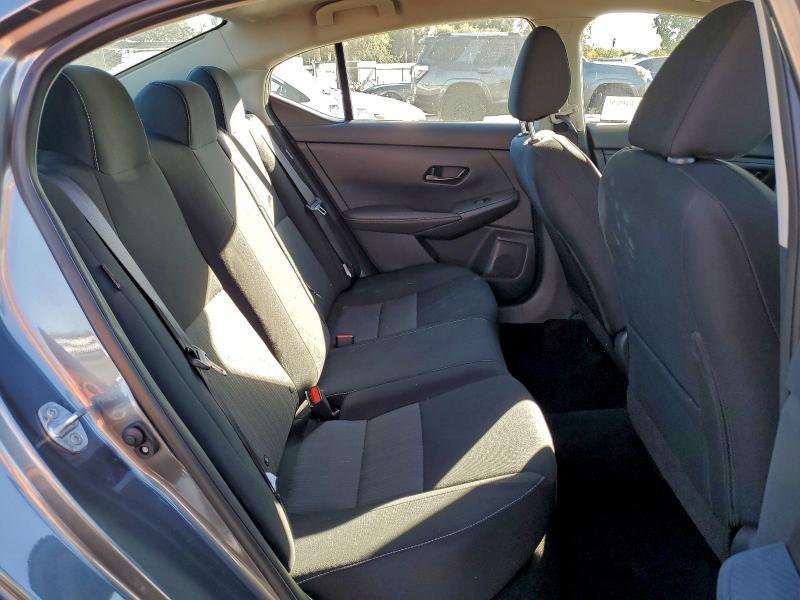 Фото 10 - NISSAN SENTRA