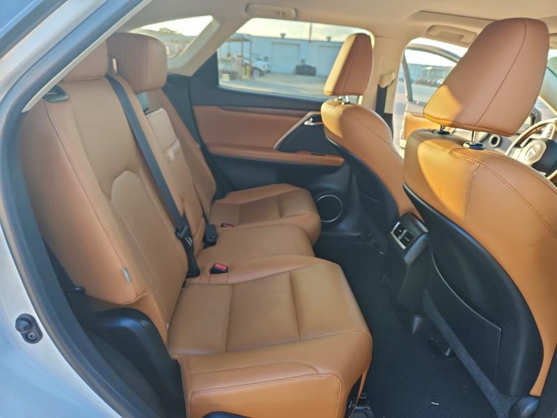 Фото 11 - LEXUS RX350