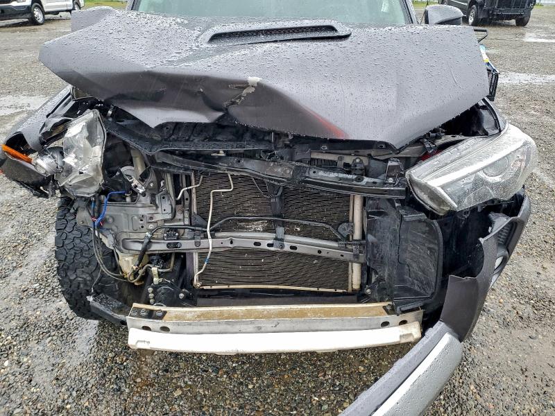 Фото 12 - TOYOTA 4RUNNER