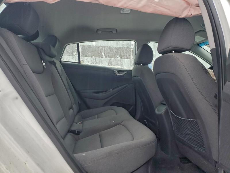 Фото 10 - HYUNDAI IONIQ