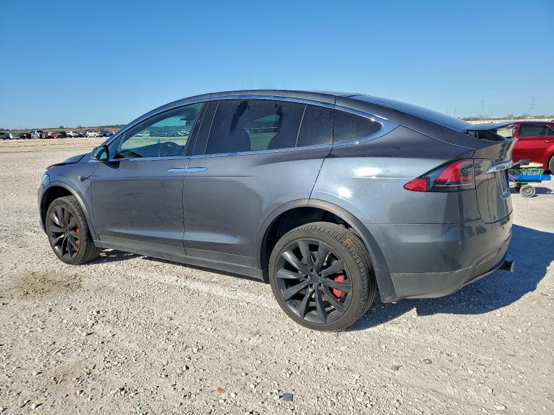 Фото 2 - TESLA MODEL X