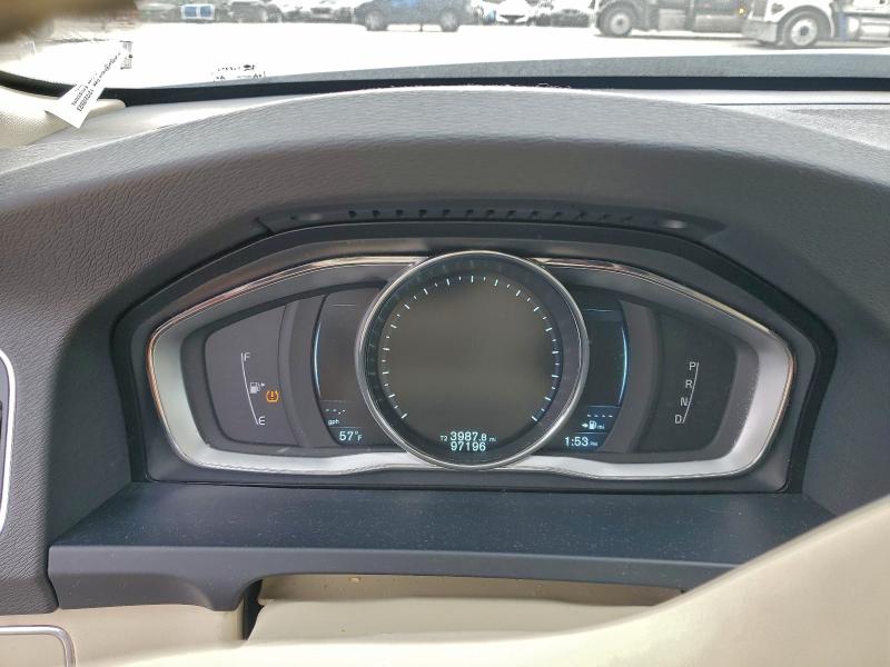 Фото 9 - VOLVO S60