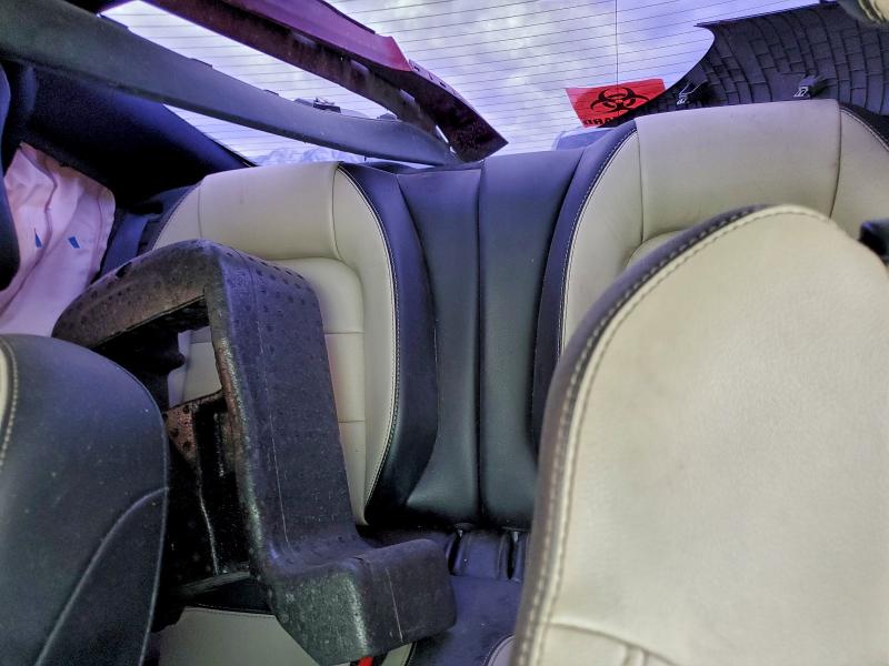 Фото 10 - FORD MUSTANG