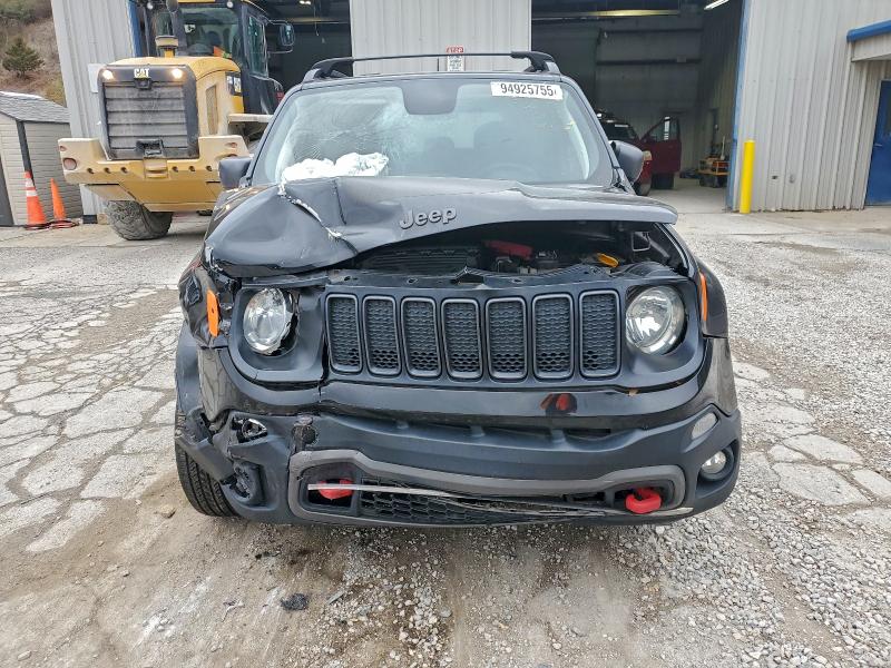 Фото 5 - JEEP RENEGADE