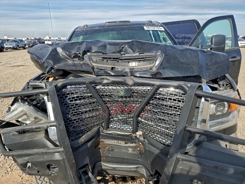 Фото 11 - GMC SIERRA