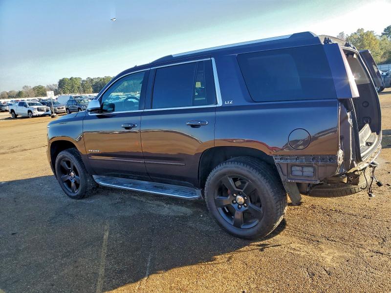 Фото 2 - CHEVROLET TAHOE