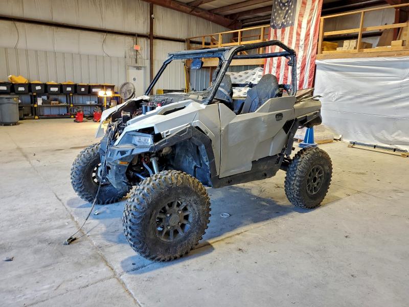 POLARIS SIDEBYSIDE 2024