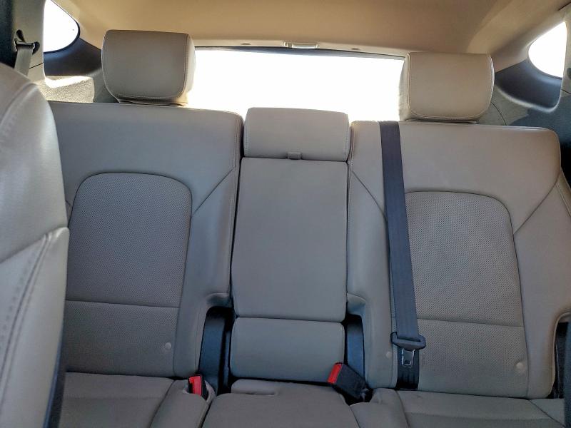 Фото 10 - HYUNDAI SANTA FE