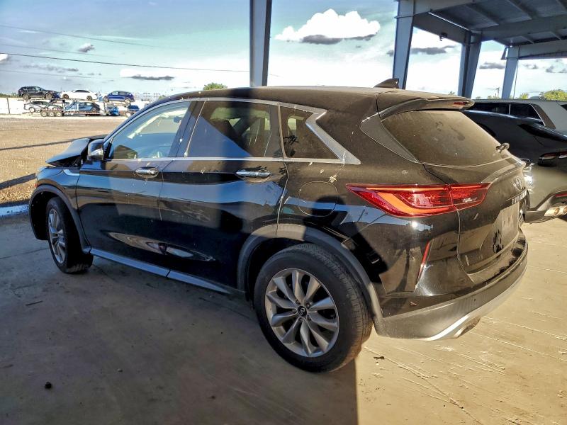 Фото 2 - INFINITI QX50