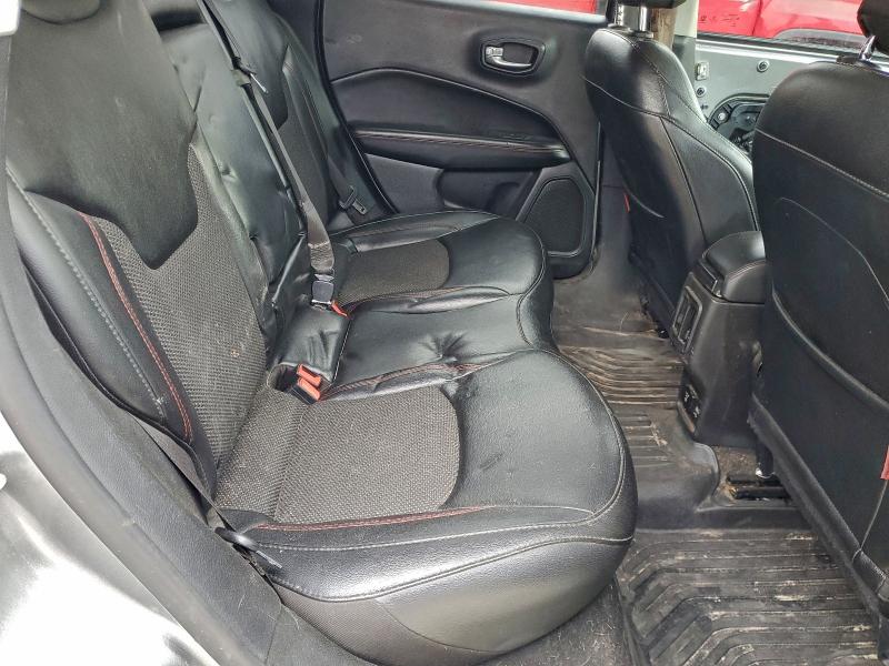 Фото 11 - JEEP COMPASS