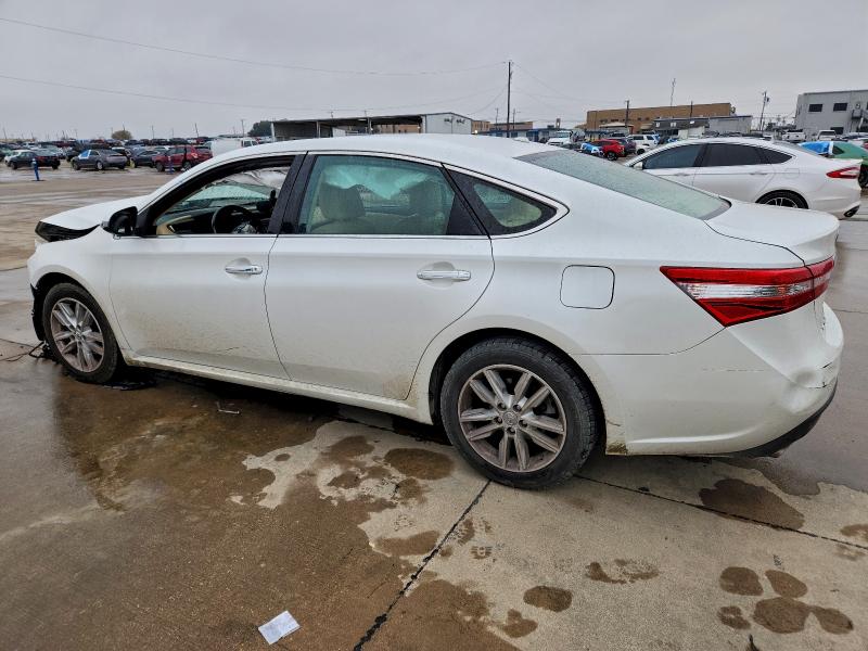 Фото 2 - TOYOTA AVALON