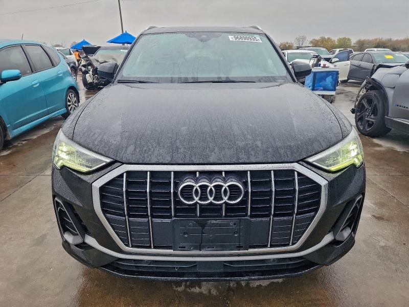 Фото 5 - AUDI Q3