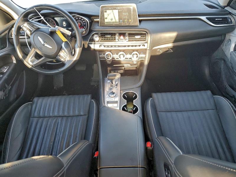 Фото 8 - GENESIS G70