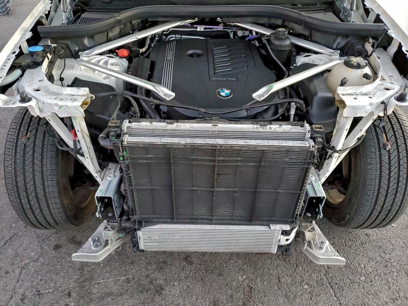 Фото 12 - BMW X5