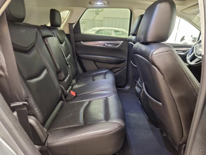 Фото 11 - CADILLAC XT5