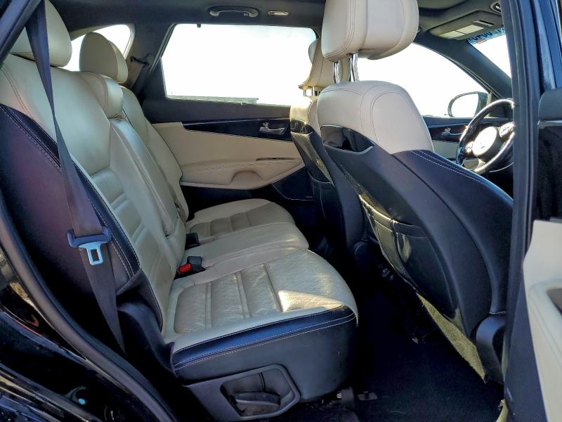 Фото 11 - KIA SORENTO