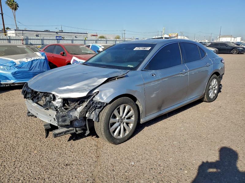 Фото 1 - TOYOTA CAMRY