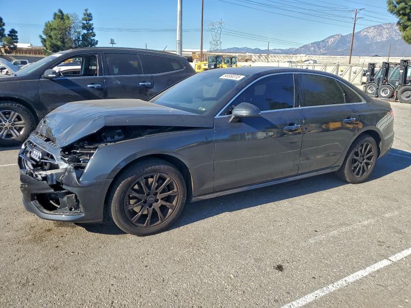 Фото 1 - AUDI A4