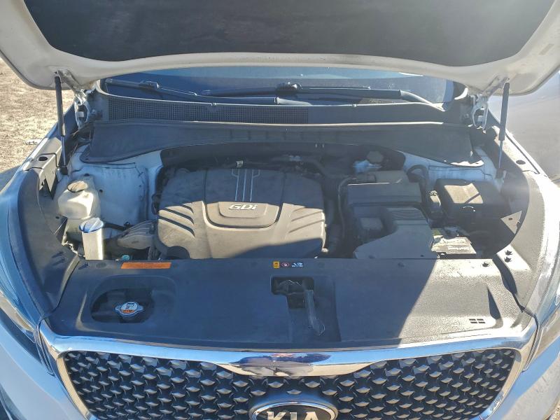 Фото 12 - KIA SORENTO