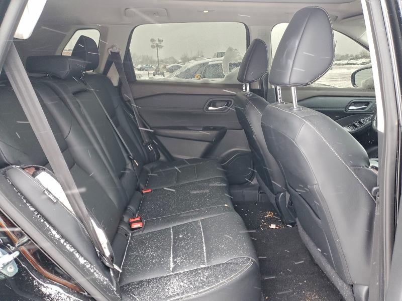 Фото 10 - NISSAN ROGUE